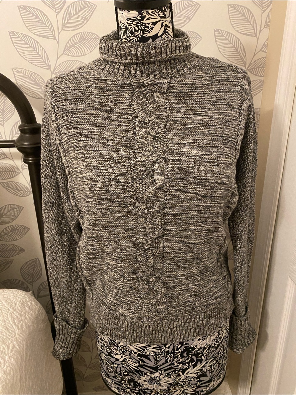 GAP Marled Gray 100% Cotton Cable-Front Rolled Turtleneck Sweater Size S
